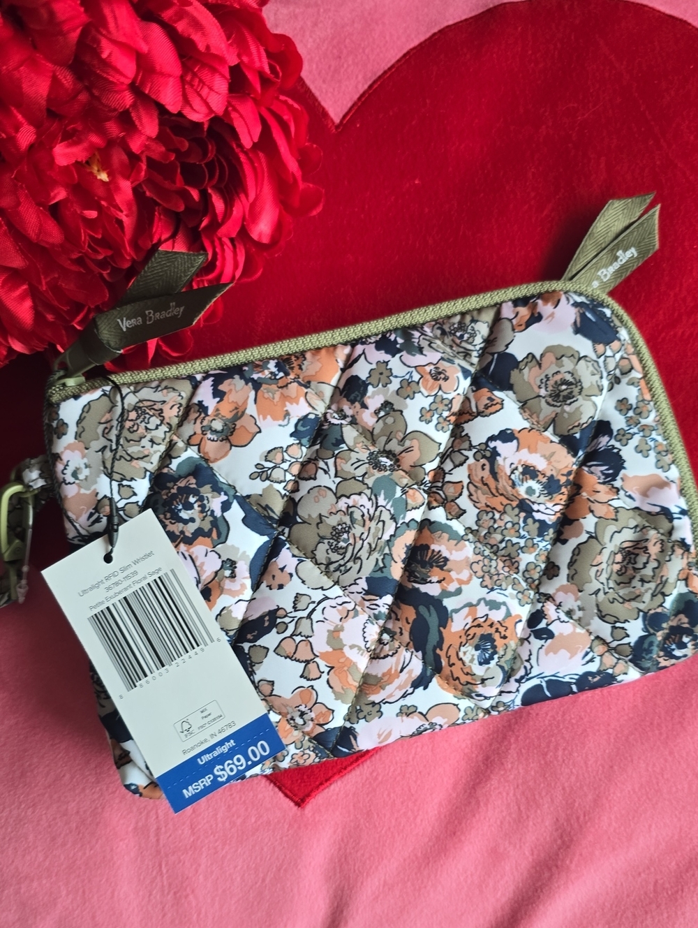 Vera Bradley Ultralight Slim Quilted Exuberant Floral Sage Wristlet